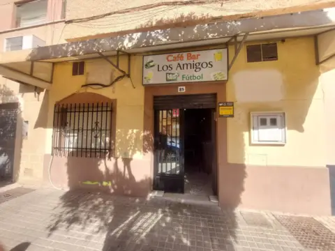 Local comercial en calle de Emilia Pardo Bazán