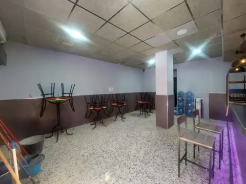 Local comercial en calle de Emilia Pardo Bazán