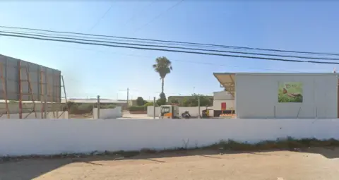 Nave comercial en Carretera de la Mojonera