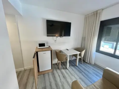 Estudio en calle Salado