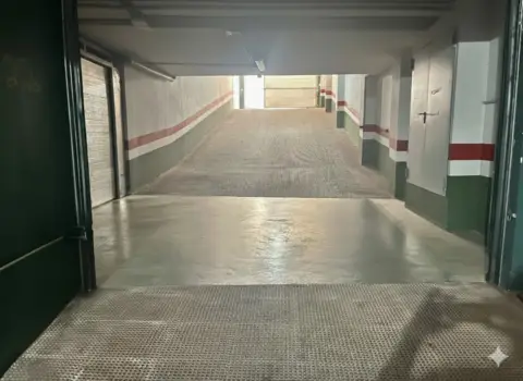 Garaje en calle de Miguel Ángel