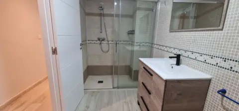 Apartamento en calle Josep Serra Carsí