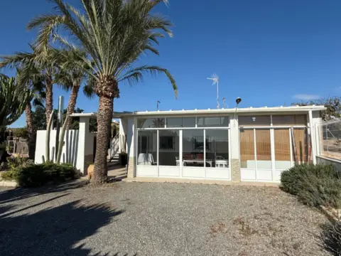 Finca rústica en Camino de Saladas