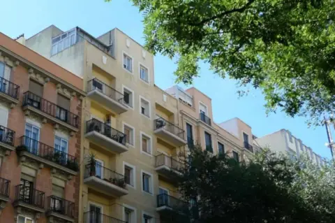 Piso en calle de Alcalá