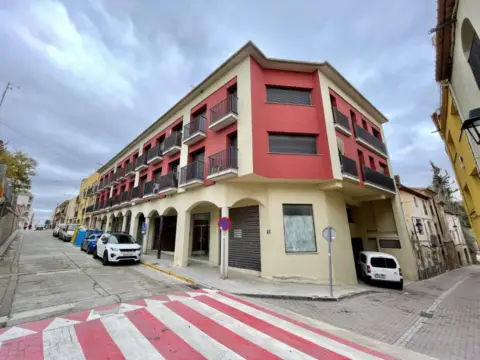 Commercial space in Carrer de Baix