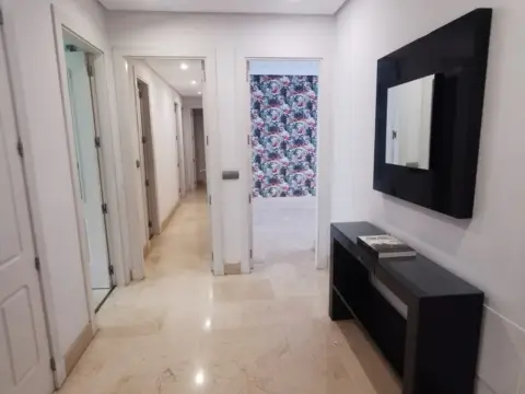 Piso en Zona Centro Comercial de Torrequebrada