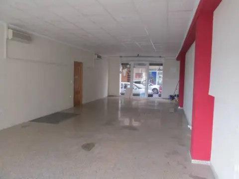 Local comercial en Carrer del Médico Antonio Anguiz