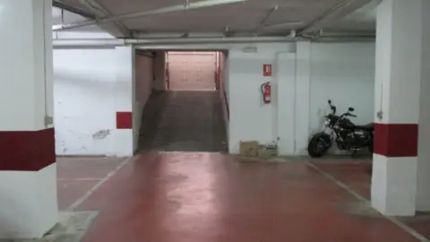 Garaje en calle de los Reyes Católicos, nº 8