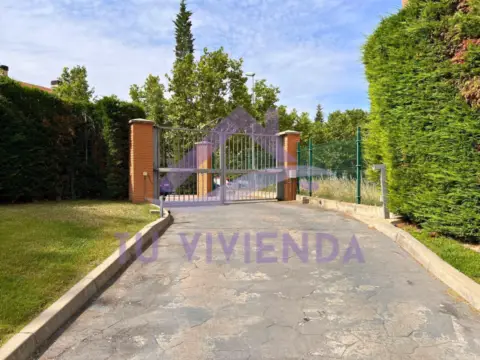 Garaje en calle del Armonio