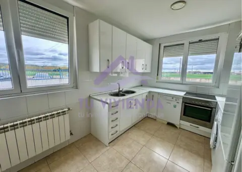 Piso en calle Barrios de La Vega