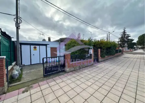 Casa en calle de Alonso Pesquera