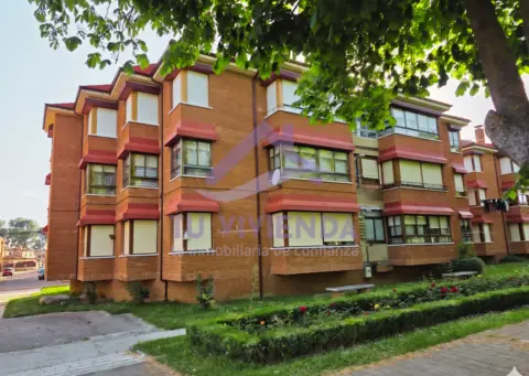 Piso en Avenida del Soto, 3