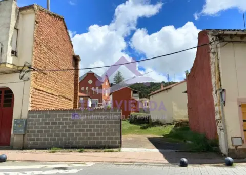 Terreno en calle del Conde Garay