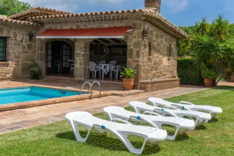 Casa rústica en calle Santiago Ruiseñol