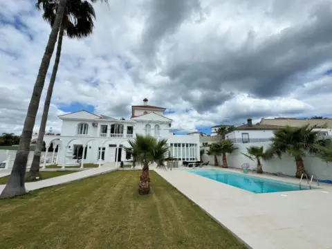 Chalet unifamiliar en Avenida de Burgos