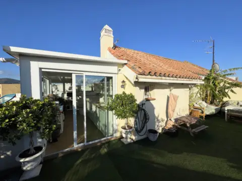 Ático en calle Moreno de Mora