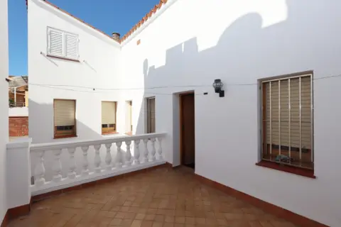 Casa adosada en Travessia dels Amics