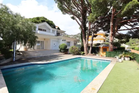 Casa en Carrer del Mestre Lluis Millet