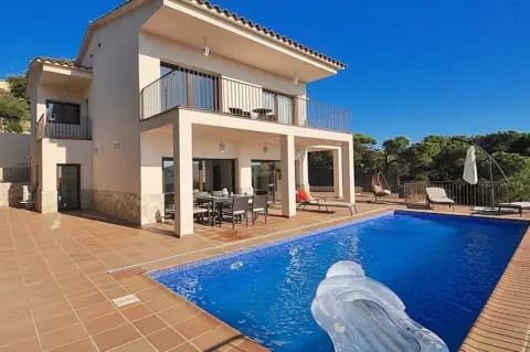 Chalet unifamiliar en Carrer de les Alzines, 8