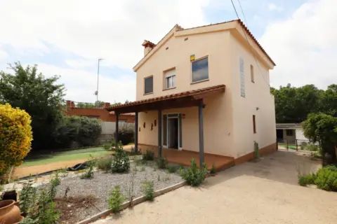 Casa en Carrer del Crisantem