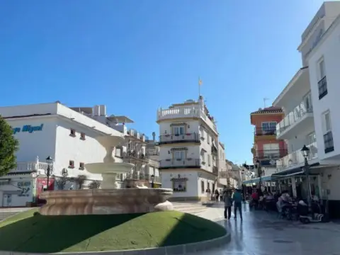 Local comercial en La Carihuela