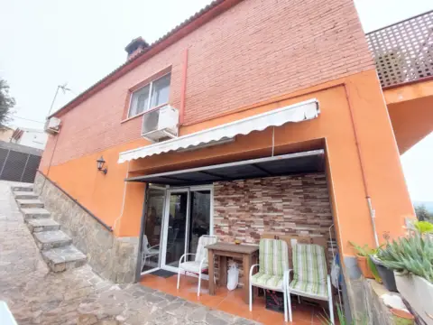 Casa en Les Martines-Can Palet de Vista Alegre