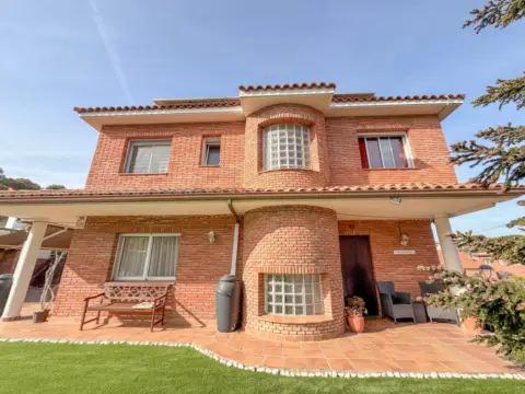Chalet adosado en Les Fonts