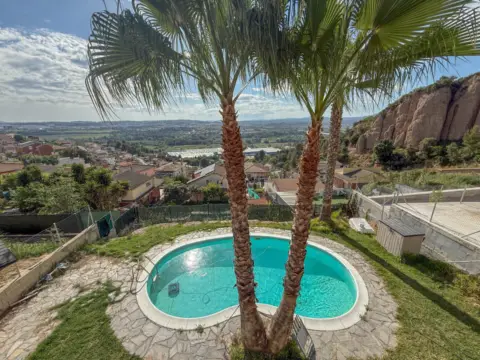 Casa en Abrera