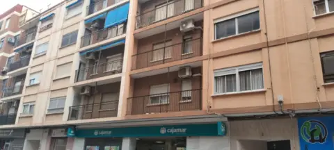 Piso en calle del Pintor Manuel Sigüenza, 5