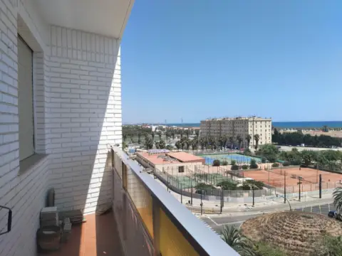 Piso en calle de la Reina