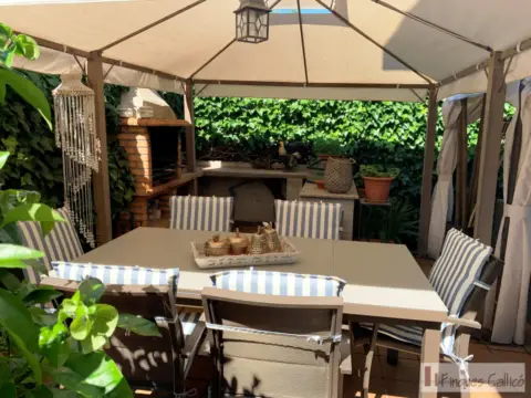 Chalet adosado en Carrer Sant Jordi