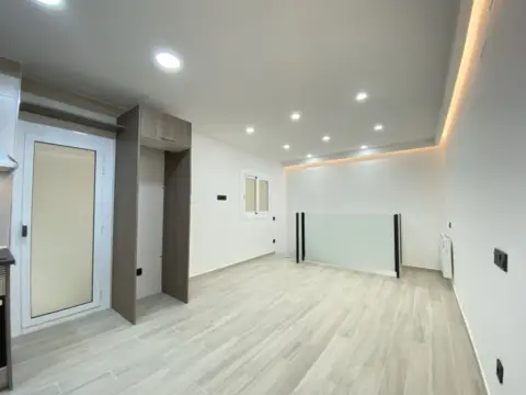 Estudio en Carrer de Cartagena, 326