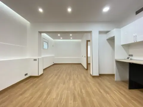 Estudio en Carrer d'Aragó, 43