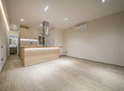 Dúplex en Carrer de Gomis, 60