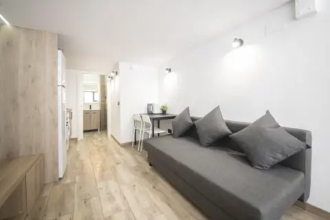 Loft en calle Mare de De de Les Neus , nº 30