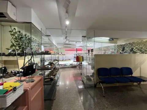 Local comercial en Plaça de la Llibertat