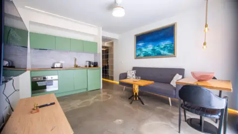 Estudio en Carrer d'Amílcar, 215