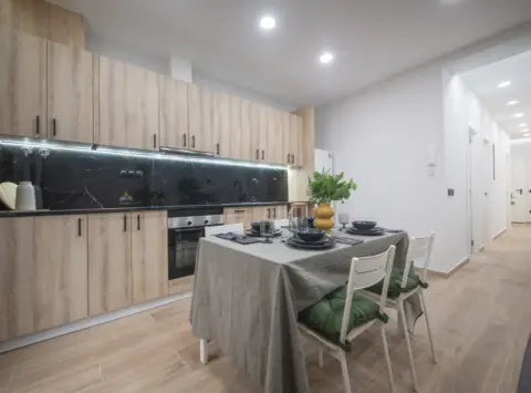 Piso en Travessera de Gràcia, 360