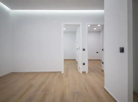 Piso en Carrer del Cadí, 32