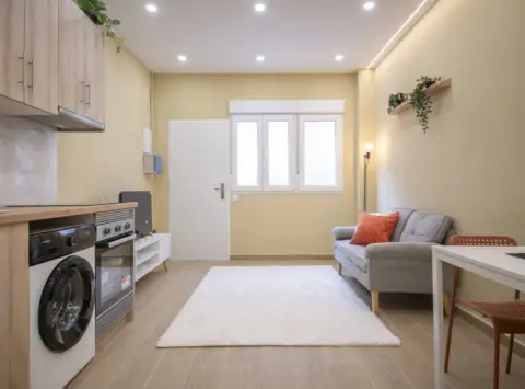 Estudio en calle Mosén Jacinto Verdaguer, nº 17