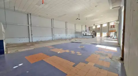 Nave industrial en Sector Ortega y Gasset