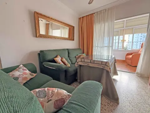 Piso en Santa Paula-La Paz-Los Guindos-Parque Mediterráneo