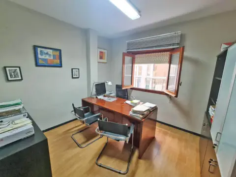 Oficina en Centro Histórico-La Merced