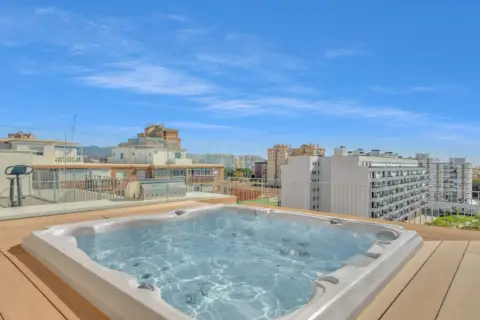 Piso en Santa Paula-La Paz-Los Guindos-Parque Mediterráneo