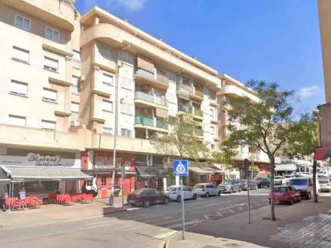 Piso en El Cónsul-El Romeral-La Colonia Santa Inés