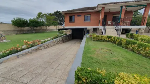 Chalet unifamiliar en Encinar del Alberche