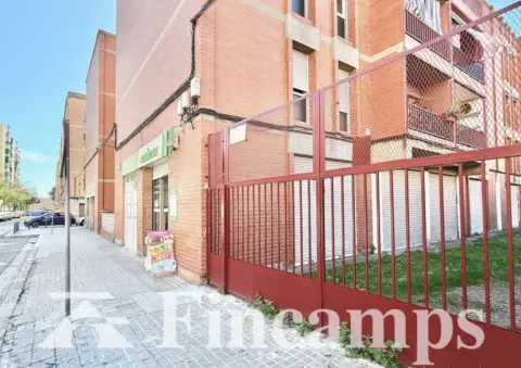 Local comercial en Carrer d'Aribau, 12