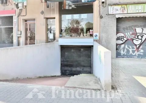 Local comercial en Carrer de Sol i Padrís, 64