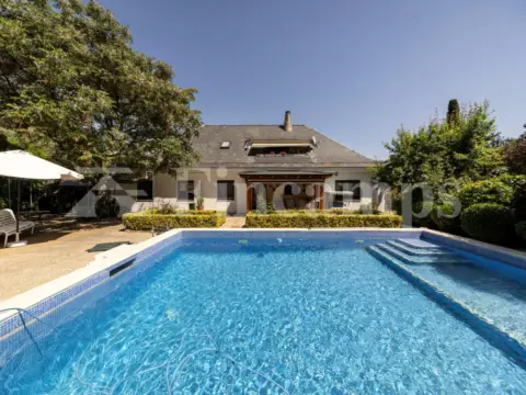 Casa en Carrer de Sardanista Serra