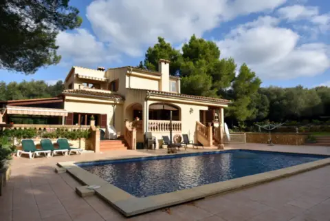 Casa rústica en Polígono 3